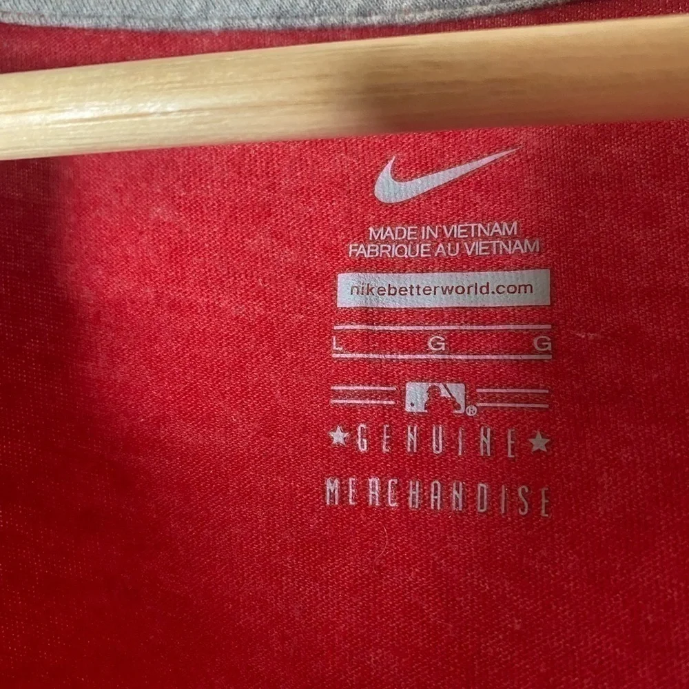 NIKE GENUINE ANGELS MERCHANDISE WOMENS V-NECK TEE